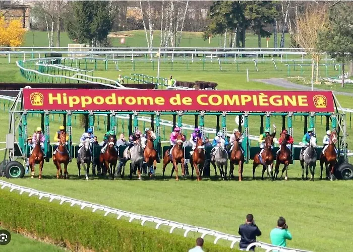 La Maison Des Fées - 6 Pers - 12 Min De Compiègne Appartamento